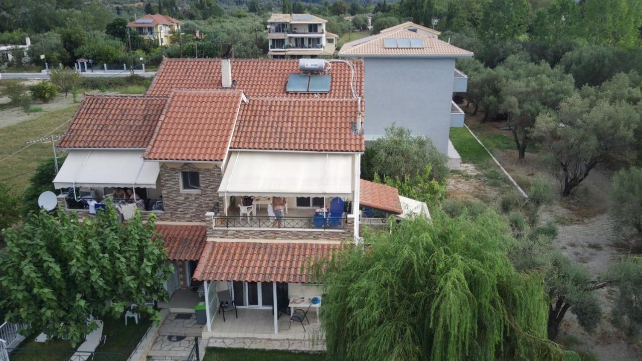 Queen Bay Studios Vasiliki  Luaran gambar