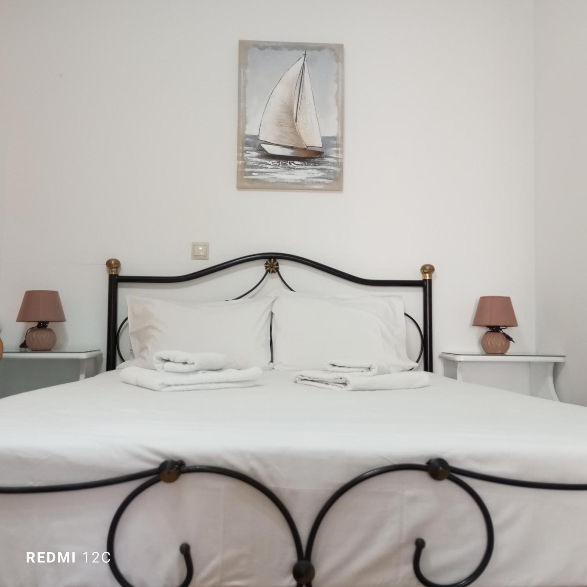 Queen Bay Studios Vasiliki  Luaran gambar