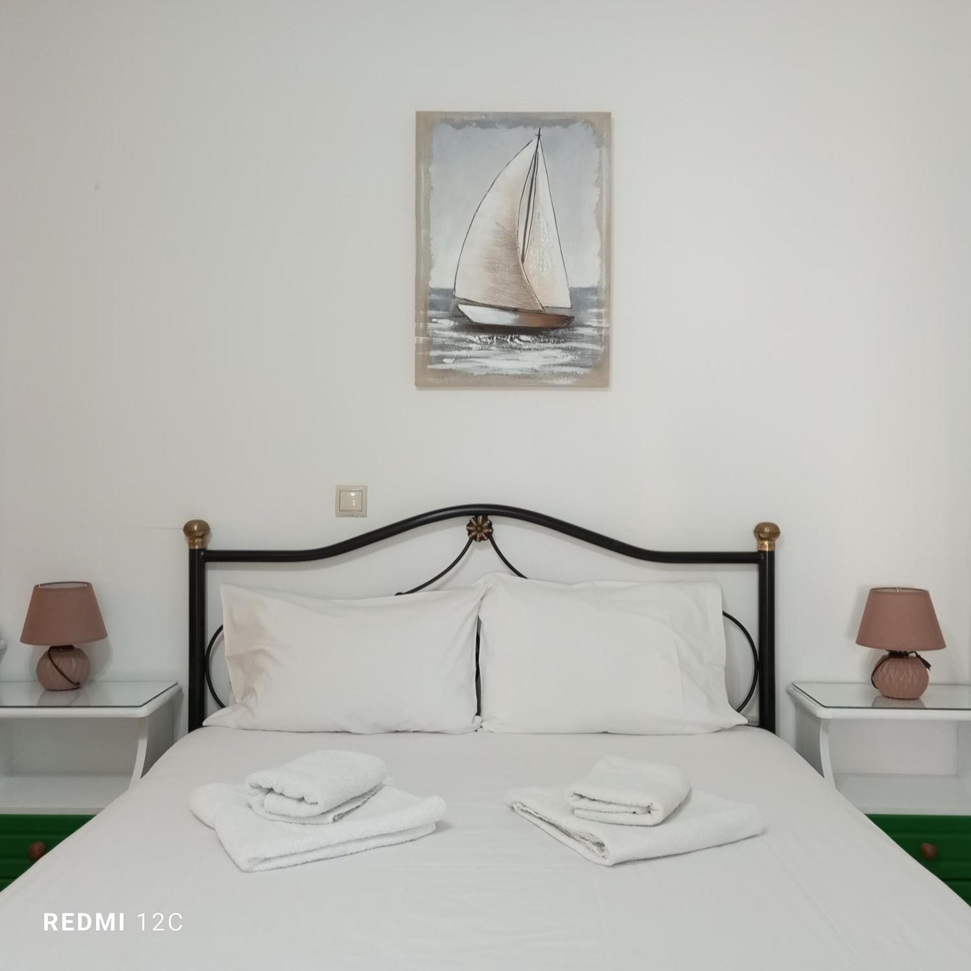 Queen Bay Studios Vasiliki  Luaran gambar