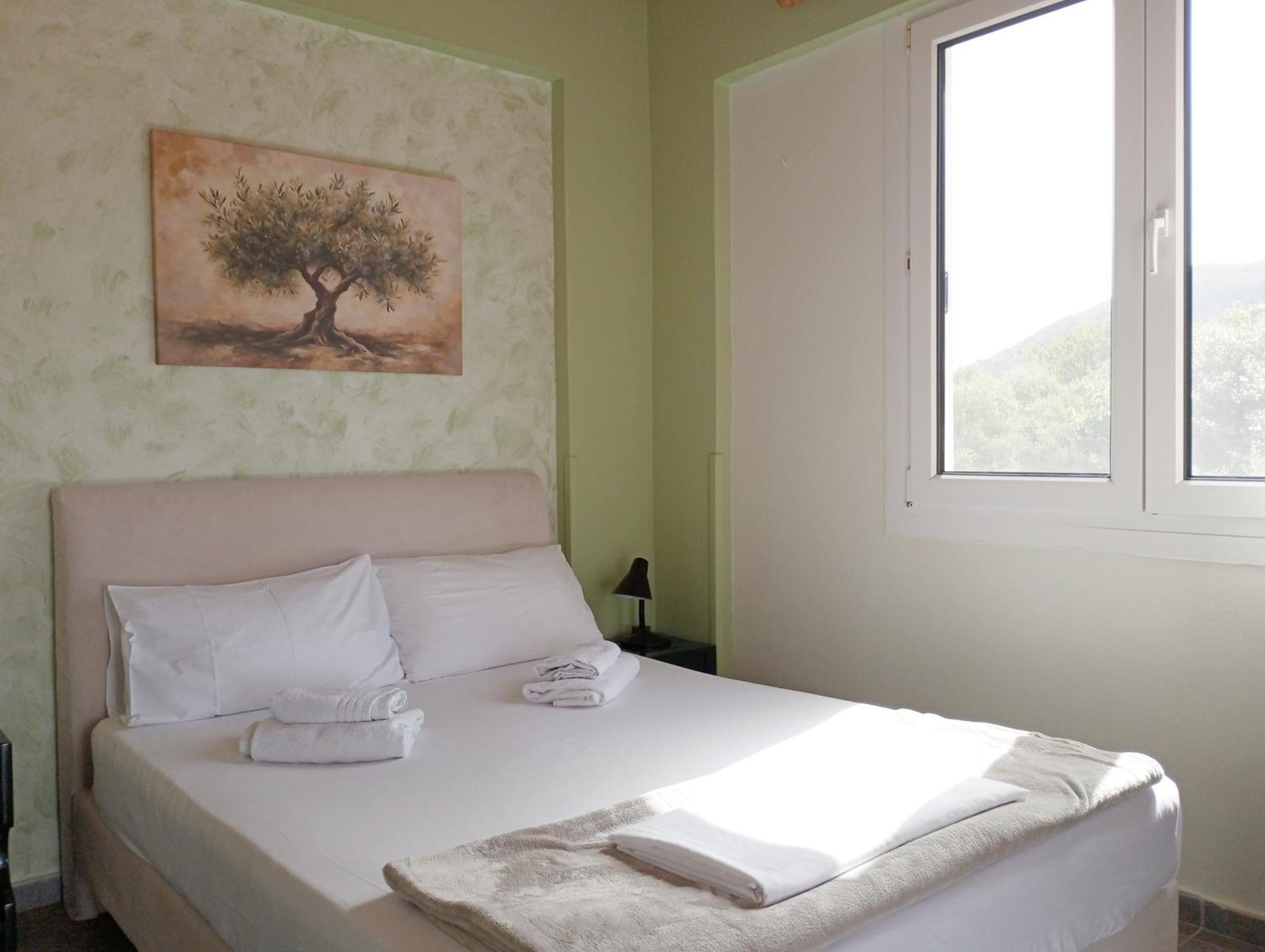 Queen Bay Studios Vasiliki  Luaran gambar