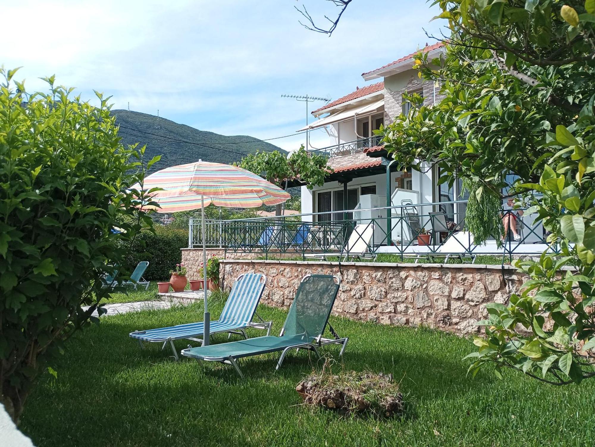 Queen Bay Studios Vasiliki  Luaran gambar
