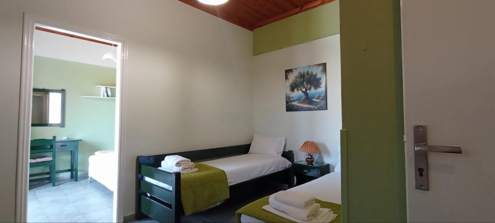 Queen Bay Studios Vasiliki  Luaran gambar